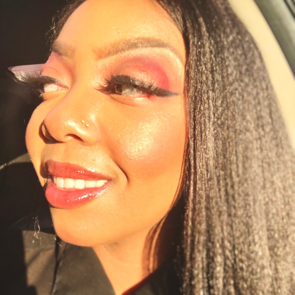 Meet your Posher, Monica